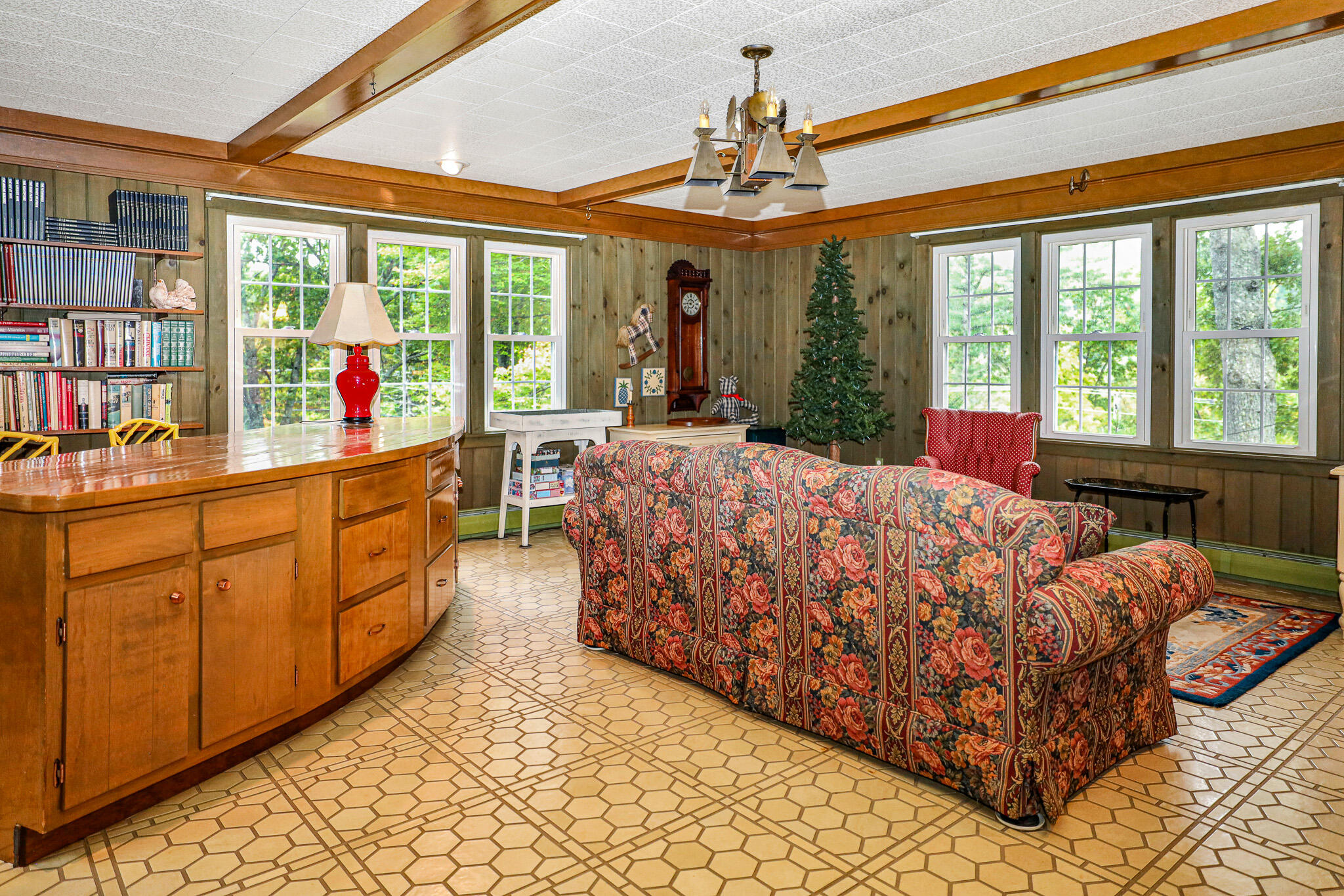 1318 Us-2 Rumford ME 04276