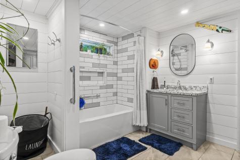 754 Winslows Mills Road Waldoboro ME 04572