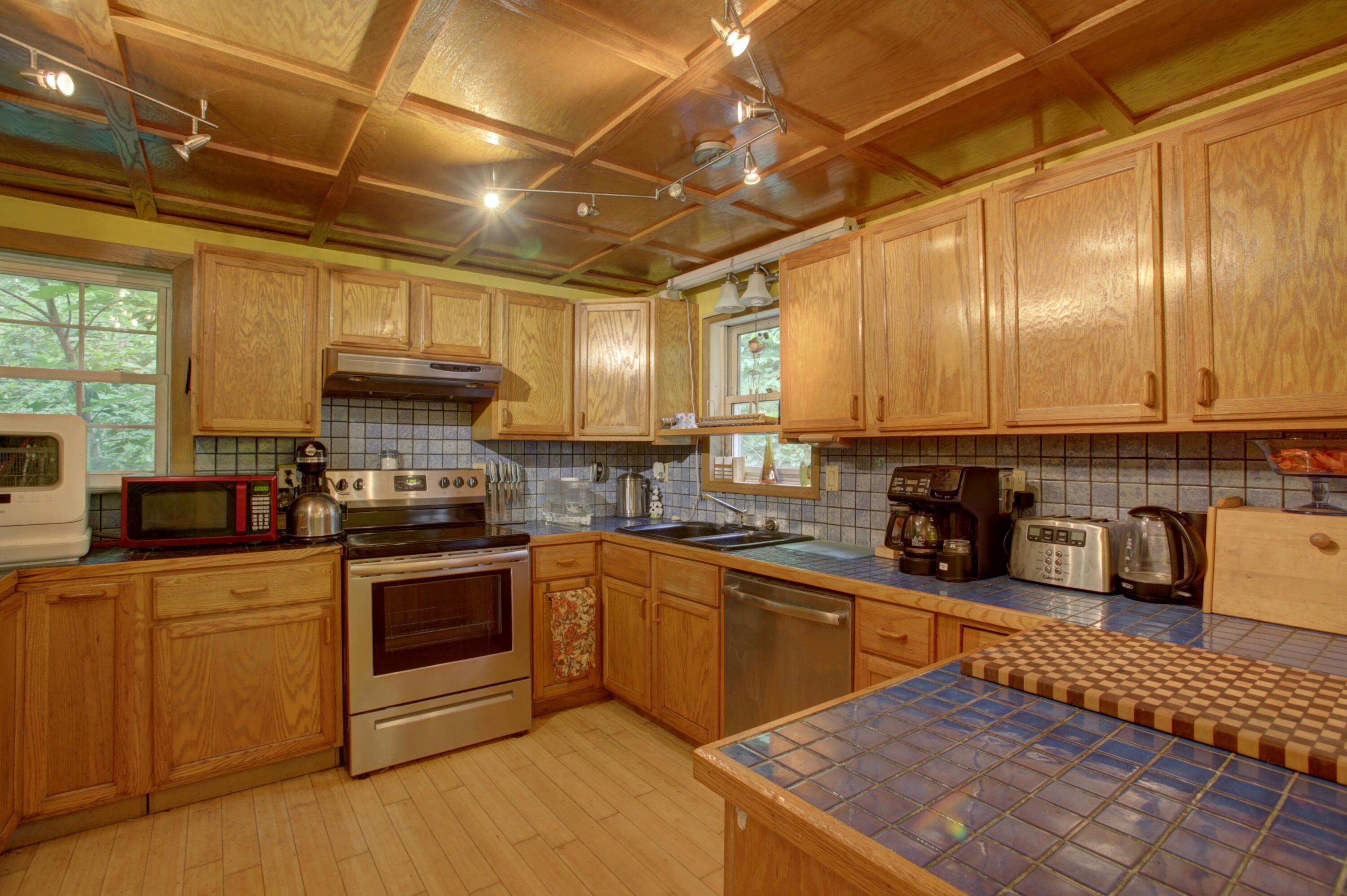 525 North Parish Road Turner Maine Real Estate Listing MLS 1533750