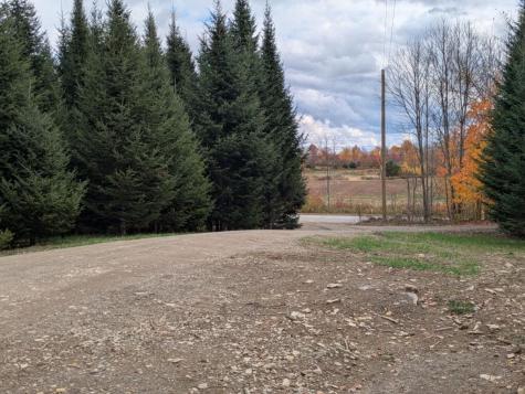 12 Country View Lane Freedom ME 04941