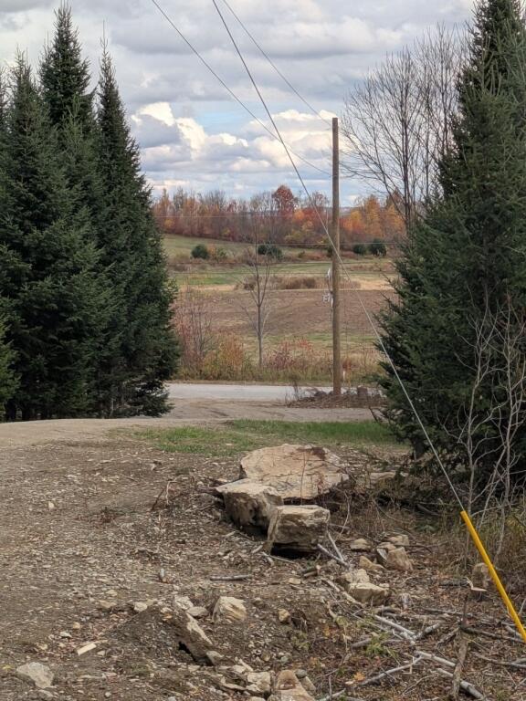 12 Country View Lane Freedom ME 04941