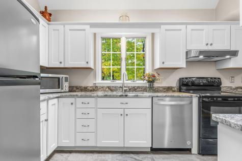 2 Bunker Hill Terrace Scarborough ME 04074