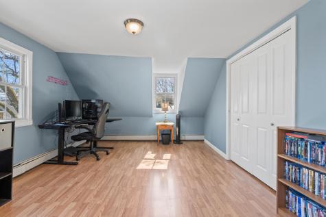 43 Harrison Avenue Gardiner ME 04345