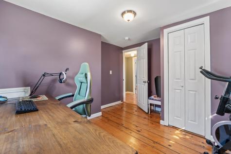 43 Harrison Avenue Gardiner ME 04345