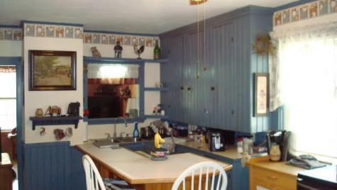 41 Gill Street Auburn ME 04210