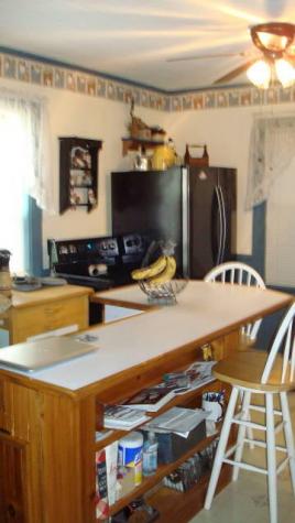 41 Gill Street Auburn ME 04210
