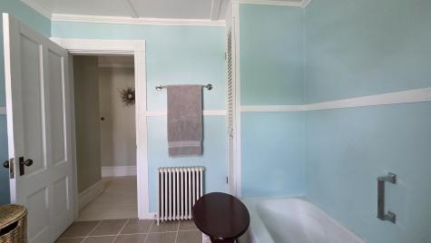 30 Bowdoin Street Houlton ME 04730