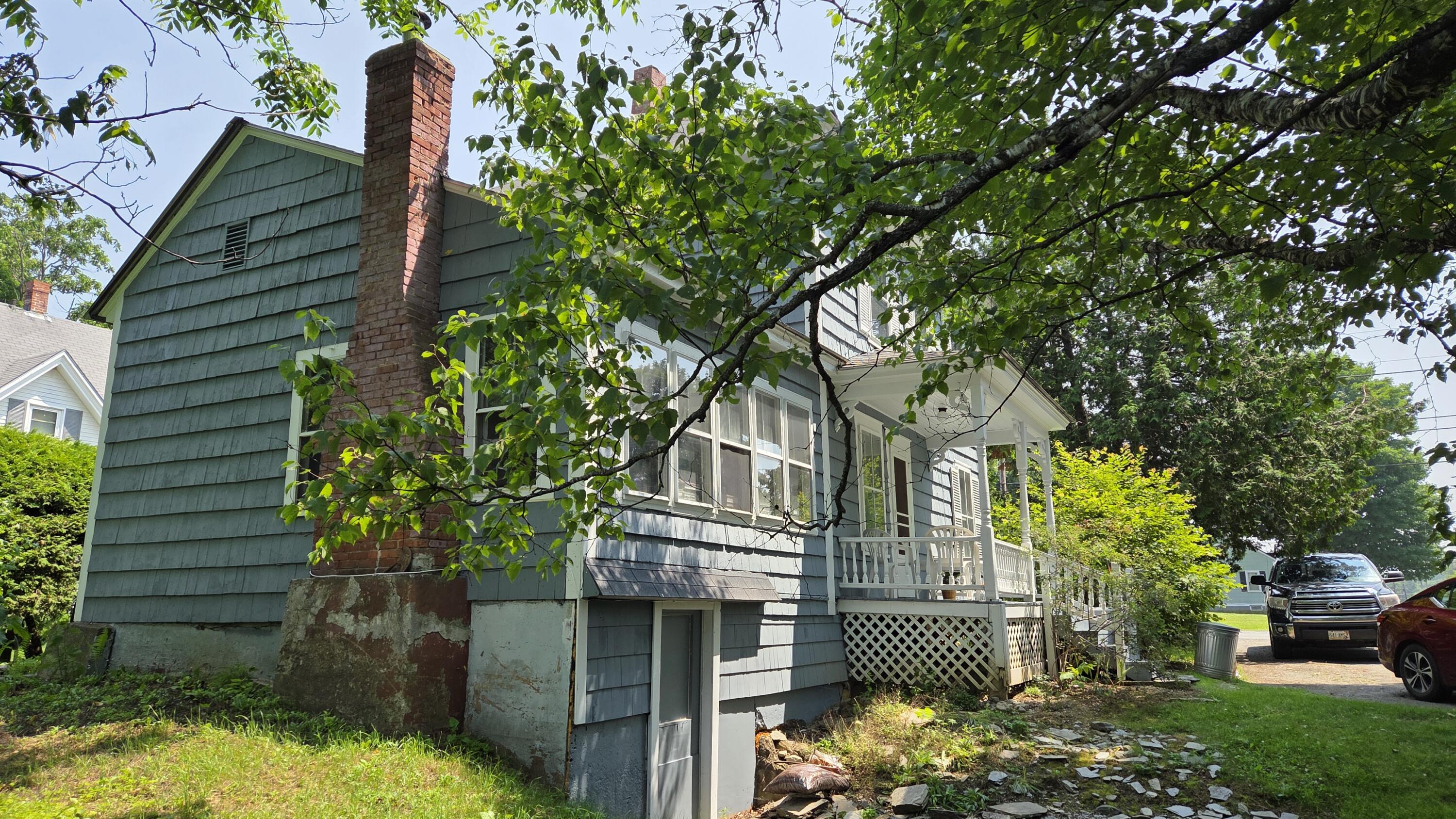 30 Bowdoin Street Houlton ME 04730