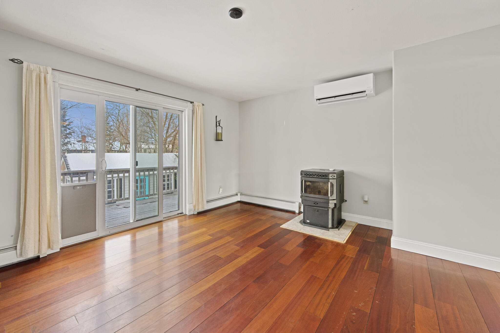 23 Horseshoe Lane Hampden ME 04444