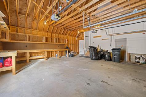 23 Horseshoe Lane Hampden ME 04444