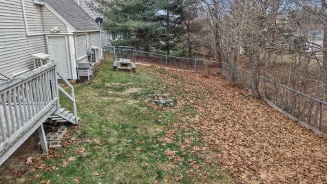 23 Horseshoe Lane Hampden ME 04444