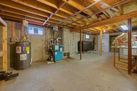 23 Horseshoe Lane Hampden ME 04444