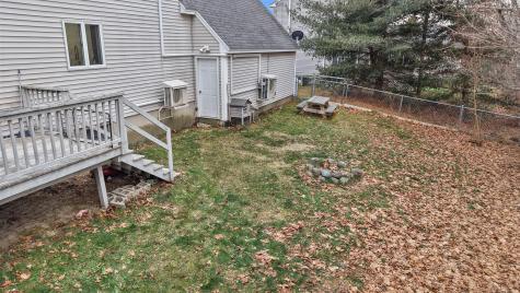 23 Horseshoe Lane Hampden ME 04444