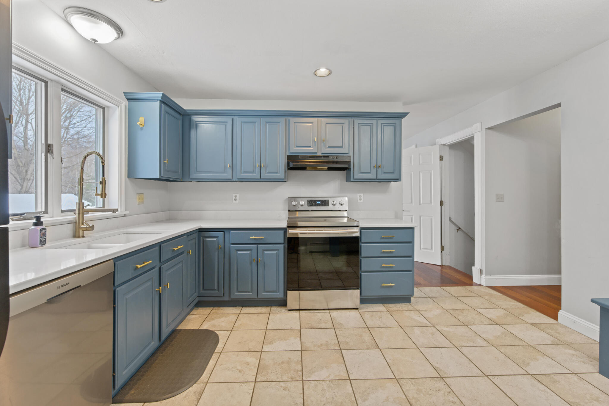 23 Horseshoe Lane Hampden ME 04444