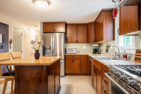 68 Alpine Road Portland ME 04103