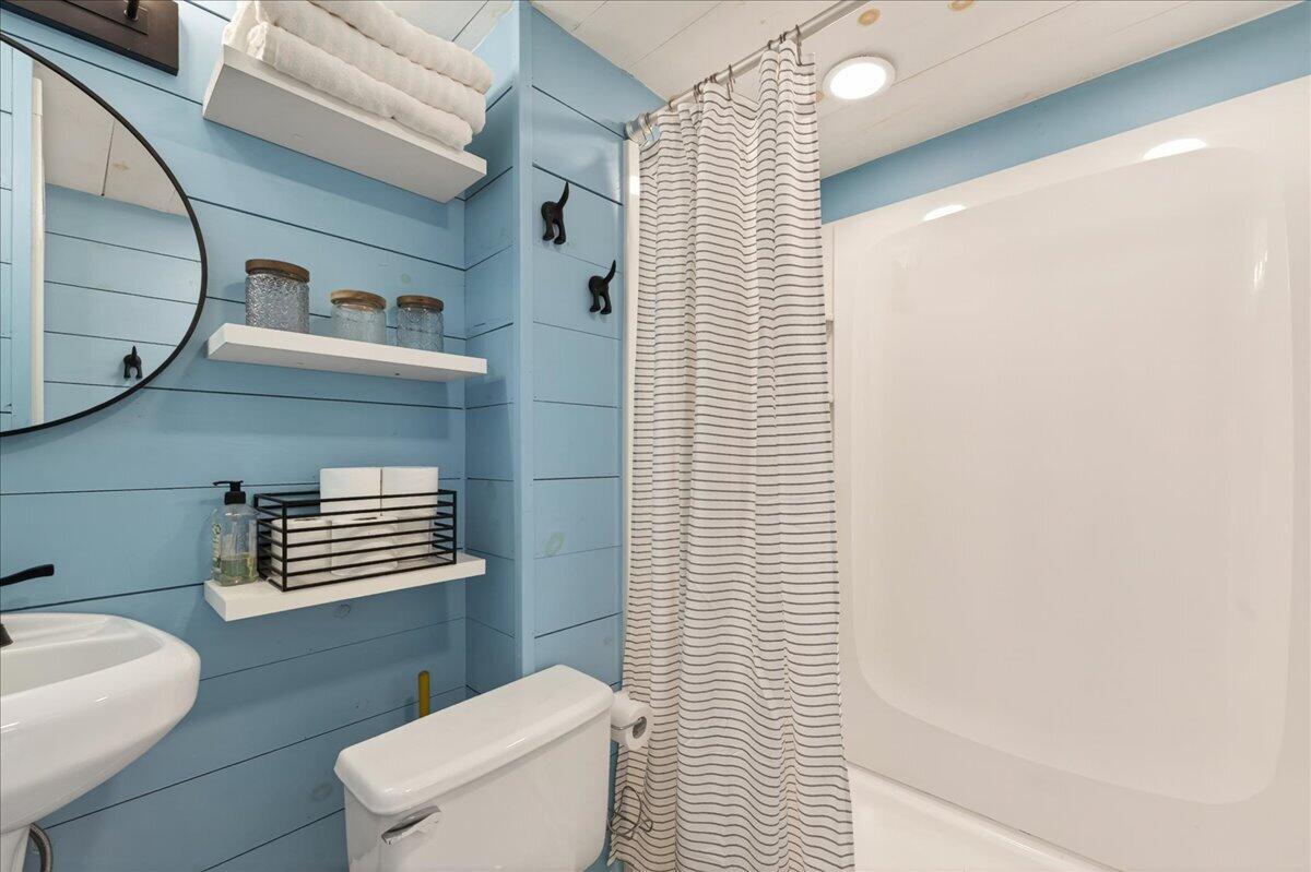 282 Sunset Road Deer Isle ME 04627