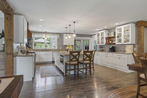 6 Farley Lane Oxford ME 04270