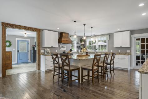 6 Farley Lane Oxford ME 04270