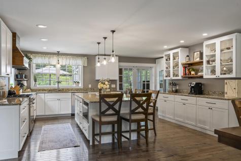 6 Farley Lane Oxford ME 04270
