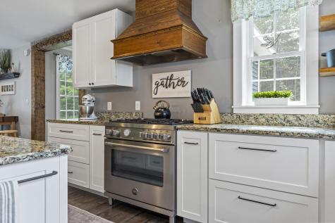 6 Farley Lane Oxford ME 04270