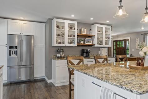 6 Farley Lane Oxford ME 04270