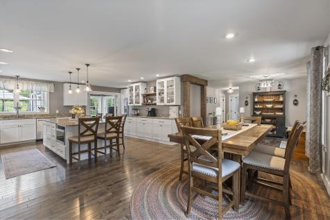 6 Farley Lane Oxford ME 04270