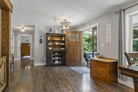 6 Farley Lane Oxford ME 04270