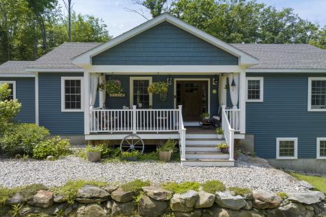 6 Farley Lane Oxford ME 04270