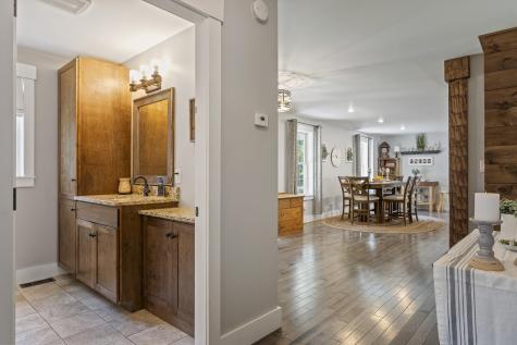 6 Farley Lane Oxford ME 04270
