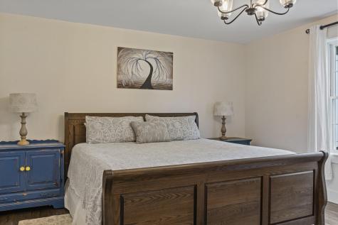 6 Farley Lane Oxford ME 04270