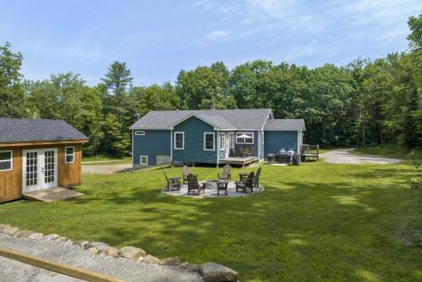 6 Farley Lane Oxford ME 04270