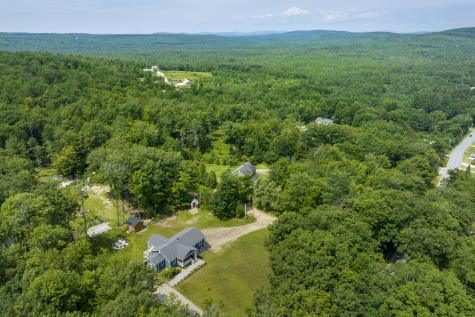 6 Farley Lane Oxford ME 04270