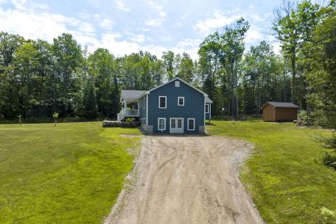 6 Farley Lane Oxford ME 04270