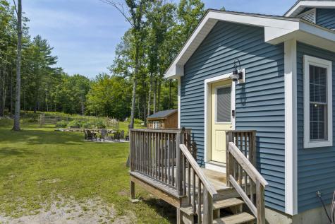 6 Farley Lane Oxford ME 04270