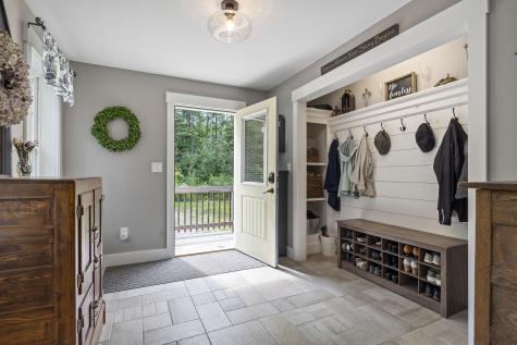 6 Farley Lane Oxford ME 04270