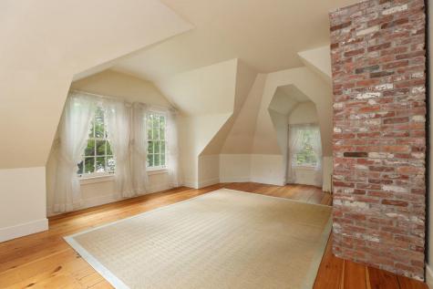 16 Colony Avenue Kennebunkport ME 04046