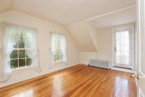 16 Colony Avenue Kennebunkport ME 04046