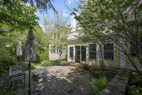 16 Colony Avenue Kennebunkport ME 04046