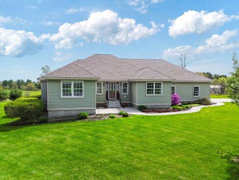 30 Royale Drive Sidney ME 04330