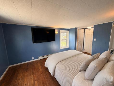402 Roosevelt Trail Windham ME 04062