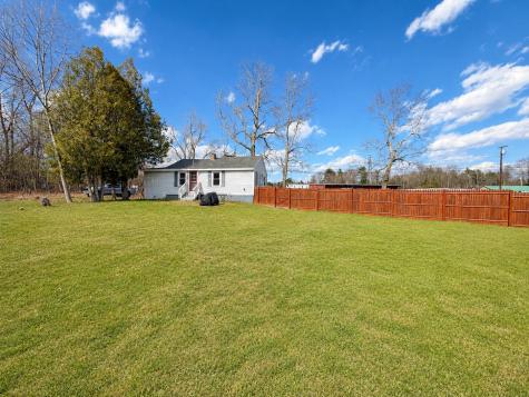 402 Roosevelt Trail Windham ME 04062