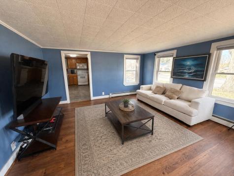 402 Roosevelt Trail Windham ME 04062