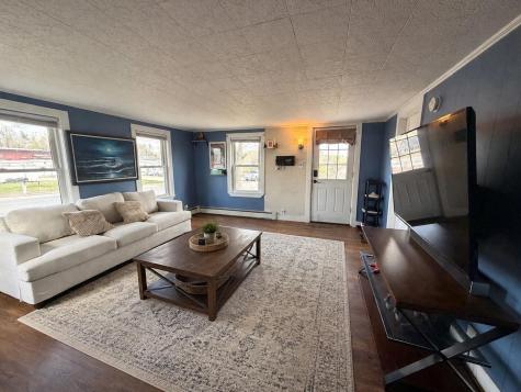 402 Roosevelt Trail Windham ME 04062