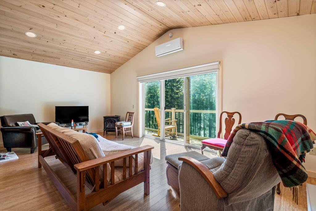 242 Long Reach Lane Harpswell ME 04079