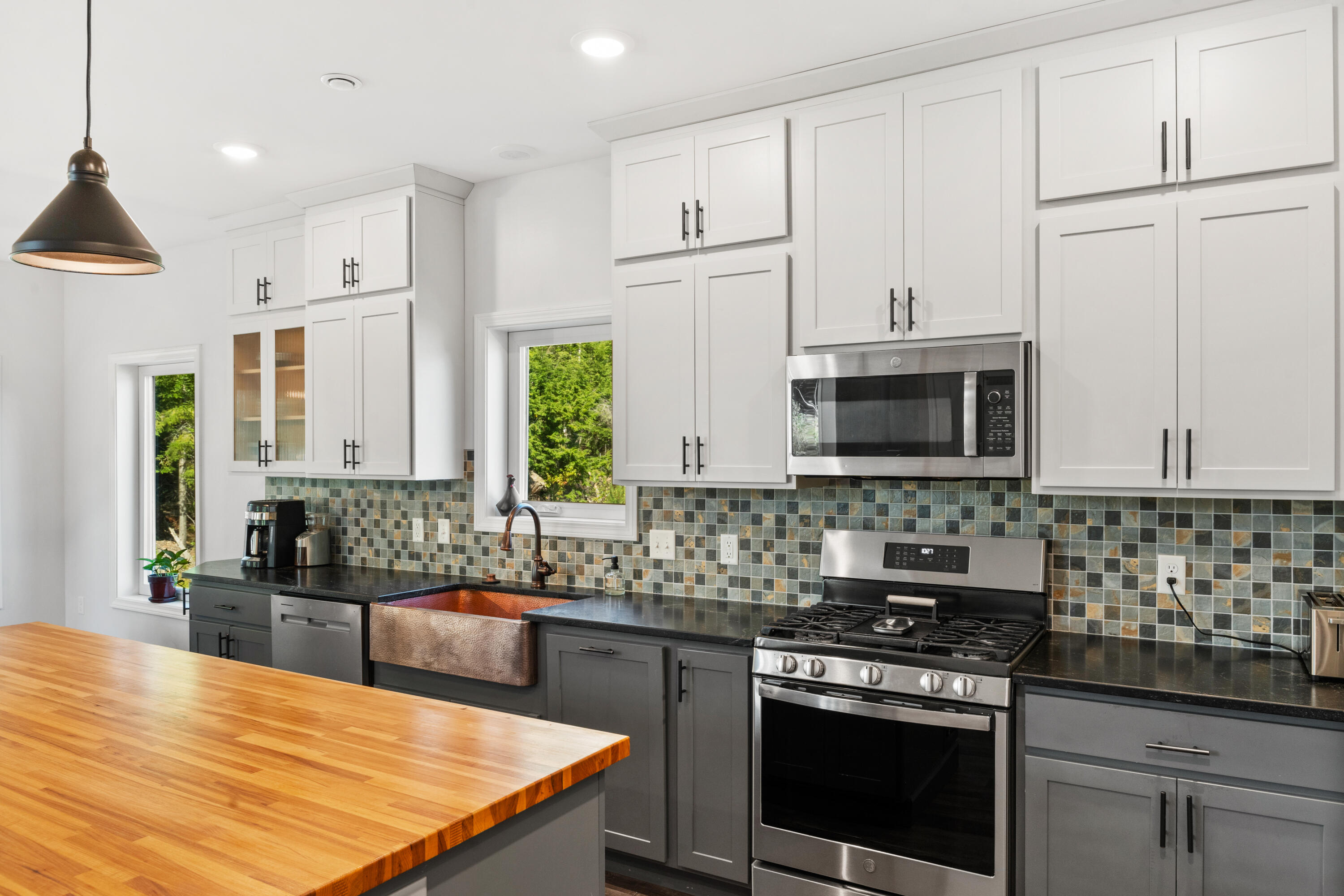 8 Shadbush Lane Orono ME 04473