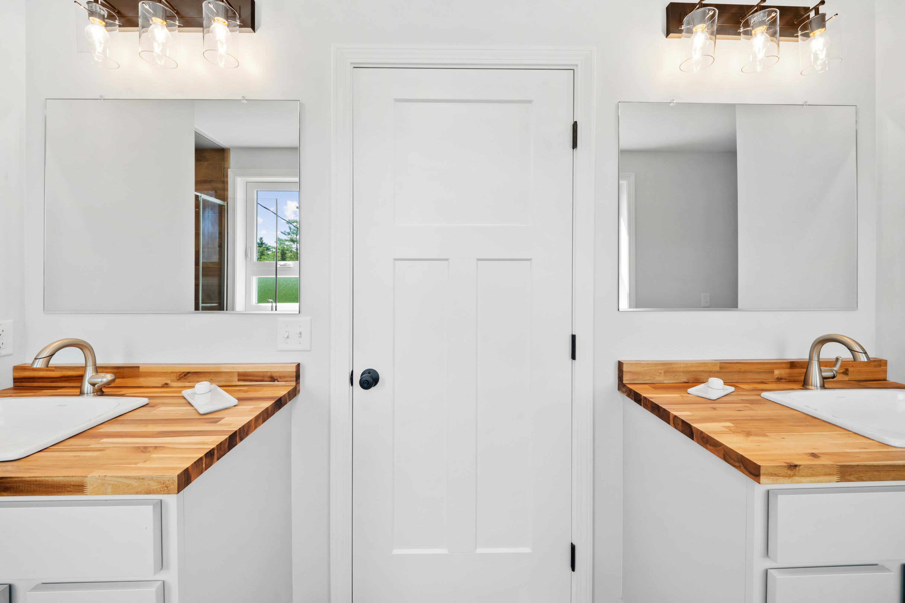 8 Shadbush Lane Orono ME 04473