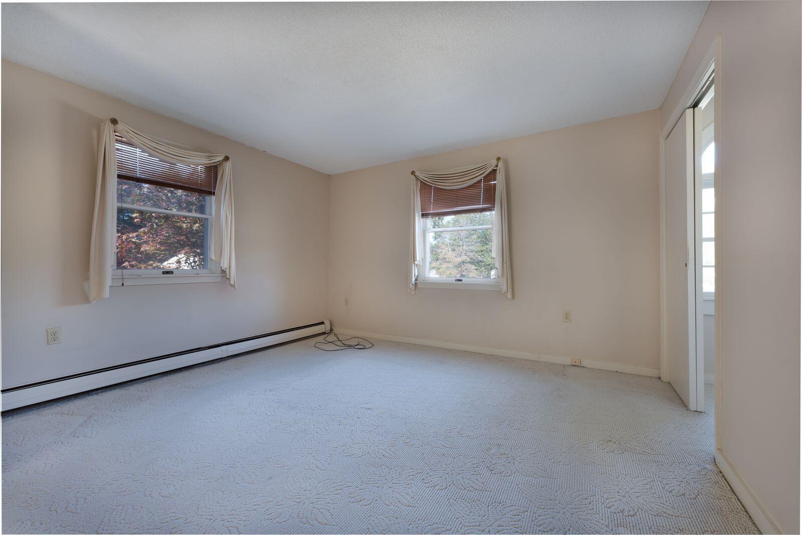 14 Patricia Drive Topsham ME 04086