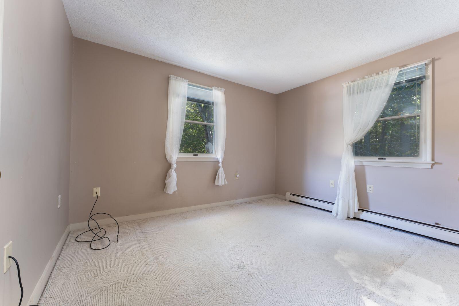 14 Patricia Drive Topsham ME 04086