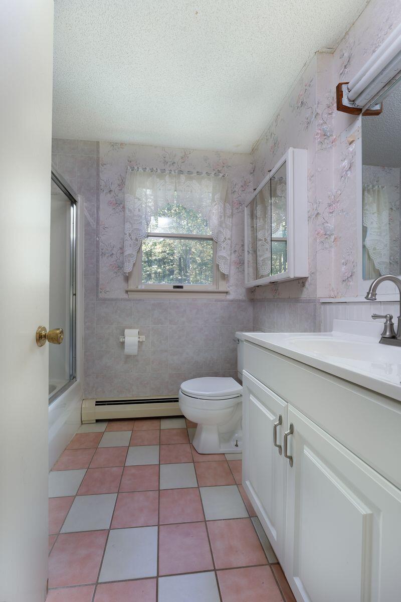 14 Patricia Drive Topsham ME 04086