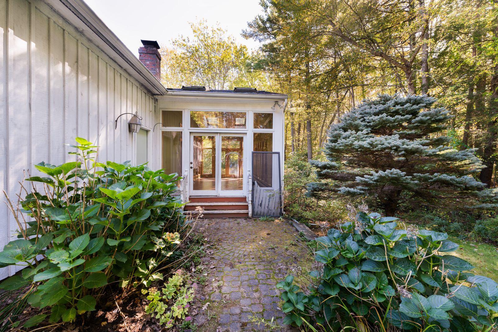 14 Patricia Drive Topsham ME 04086